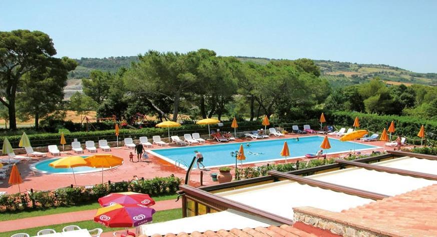 Villaggio Residence La Pieve Di Pomaia Δωμάτιο φωτογραφία